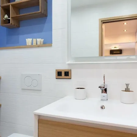 New Apartment, Palais Des Festivals, Croisette, Beaches Apartment Cannes